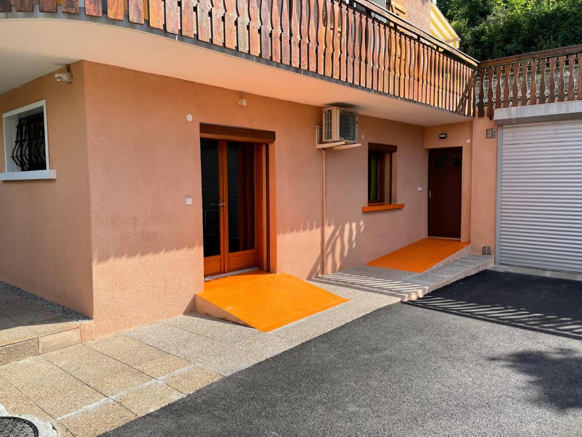 Appartement Avec Jacuzzi Hammam Sauna Privatise Au Rez De Chaussee Ds Maison A Voglans A 2 Kilometres Du Lac Du Bourget En Savoie Entre Chambery Et Aix Les Bains Cure Thermale 外观 照片