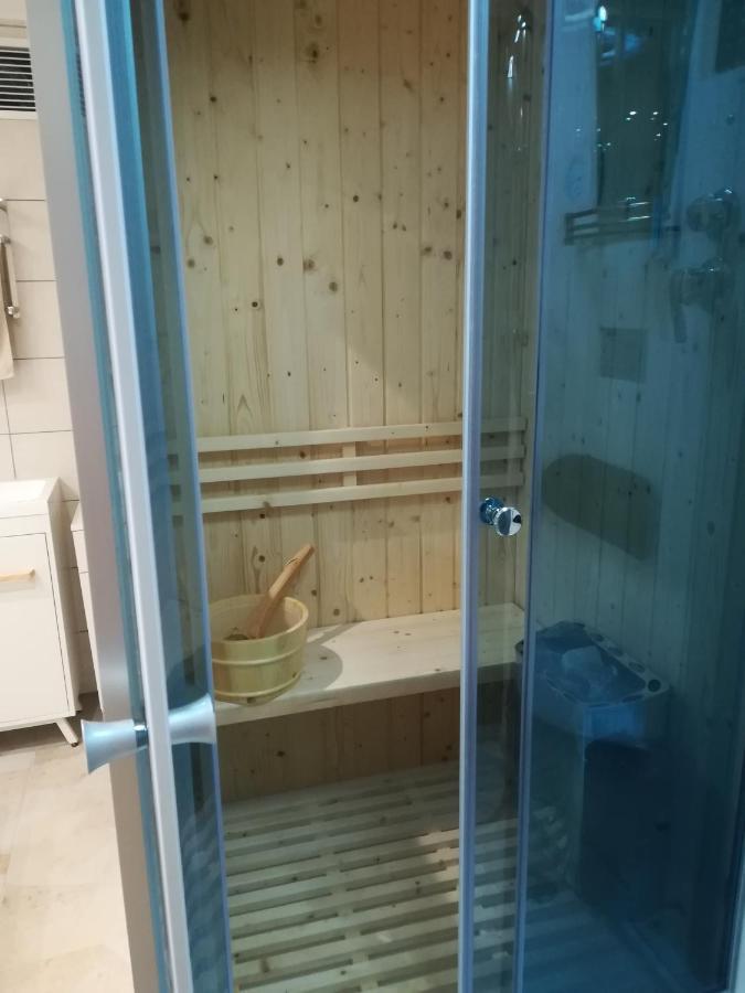 Appartement Avec Jacuzzi Hammam Sauna Privatise Au Rez De Chaussee Ds Maison A Voglans A 2 Kilometres Du Lac Du Bourget En Savoie Entre Chambery Et Aix Les Bains Cure Thermale 外观 照片