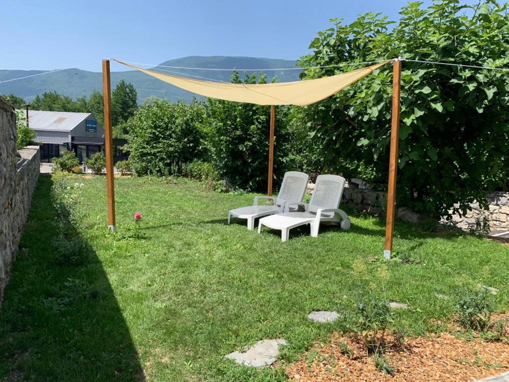 Appartement Avec Jacuzzi Hammam Sauna Privatise Au Rez De Chaussee Ds Maison A Voglans A 2 Kilometres Du Lac Du Bourget En Savoie Entre Chambery Et Aix Les Bains Cure Thermale 外观 照片